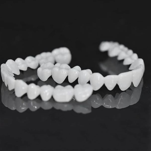 DenturaFit – Snap-In Zahnprothesen für ein perfektes Lächeln