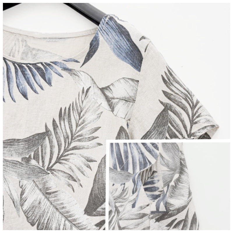 Victoria – Kleid mit Rundhalsausschnitt und botanischem Print